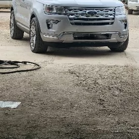 Ford Explorer 2018