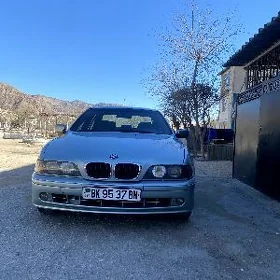 BMW E39 2003