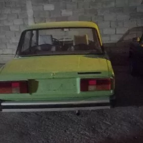 Lada 2105 1982