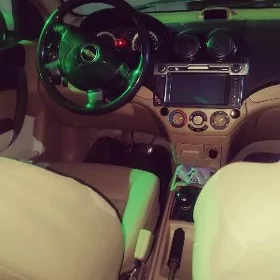 Chevrolet Aveo 2011