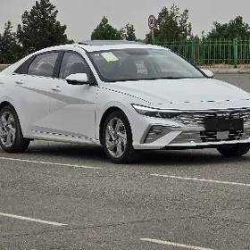 Hyundai Elantra 2025