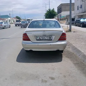 Mercedes-Benz 230E 1999