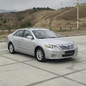 Toyota Camry 2010