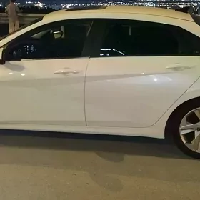 Hyundai Elantra 2021