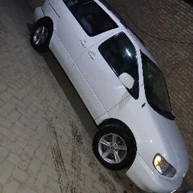 Toyota Sienna 1999