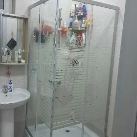 кабина,угловой шкаф, умывальни
