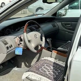 Toyota Avalon 2004