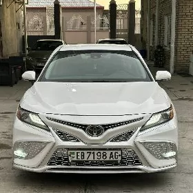 Toyota Camry 2022