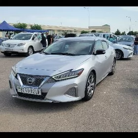 Nissan Maxima 2022