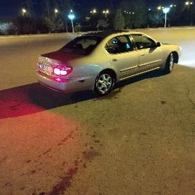 Infiniti I30 2001