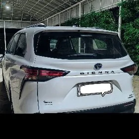 Toyota Sienna 2022