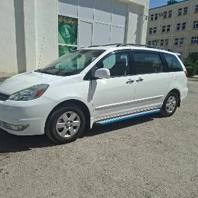 Toyota Sienna 2005