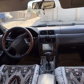 Nissan Cefiro 1995