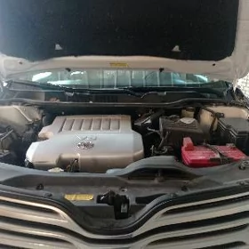 Toyota Venza 2010