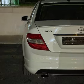 Mercedes-Benz C300 2010