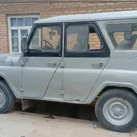 UAZ Profi 1999
