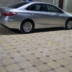 Toyota Camry 2017