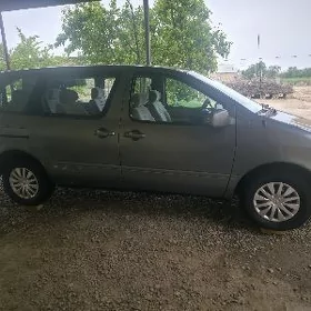Toyota Sienna 1998