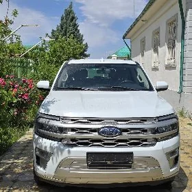 Ford Expedition 2023