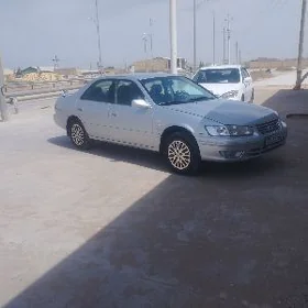 Toyota Camry 2000