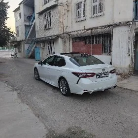 Toyota Camry 2020