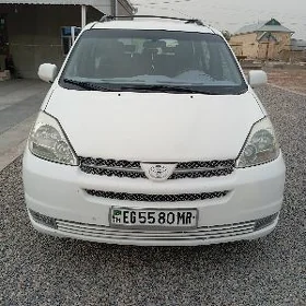 Toyota Sienna 2004