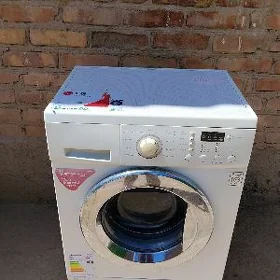 продаю машинку