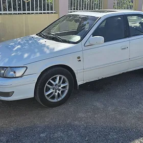 Toyota Camry 2000