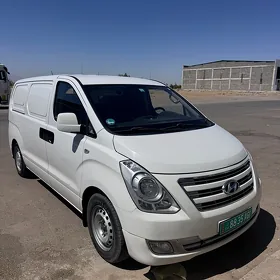 Hyundai H-1 2017