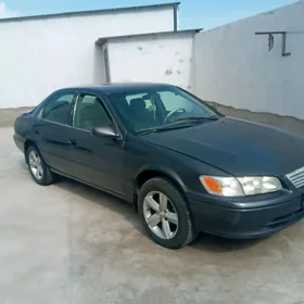 Toyota Camry 2000
