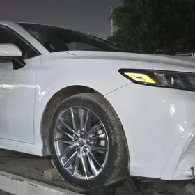 Toyota Camry 2021