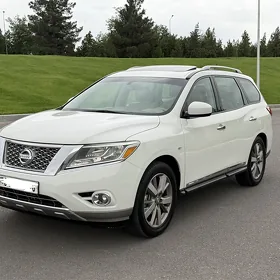 Nissan Pathfinder 2014