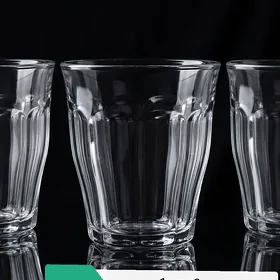 Stakan fujer ryumka