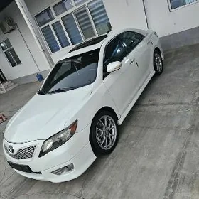 Toyota Camry 2010