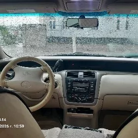 Toyota Avalon 2000