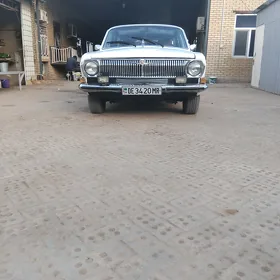 Gaz 24 1990