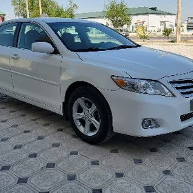 Toyota Camry 2011