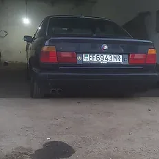 BMW 525 1988