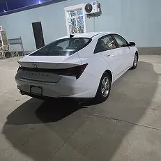 Hyundai Elantra 2022