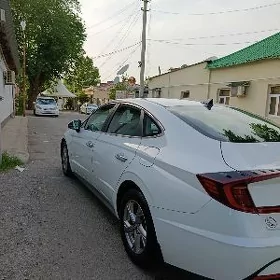 Hyundai Sonata 2022