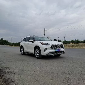 Toyota Highlander 2020
