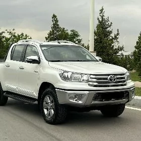 Toyota Hilux 2016