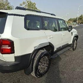 Toyota Land Cruiser Prado 2024