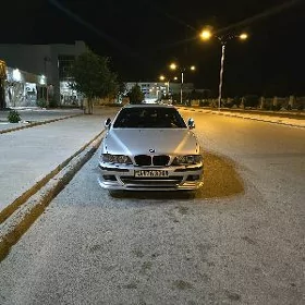 BMW E39 2000