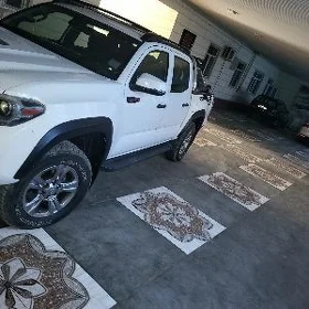 Toyota Tacoma 2018