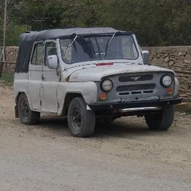 UAZ 469 1989