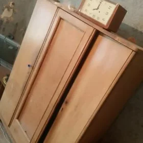 Шифоньер кресла