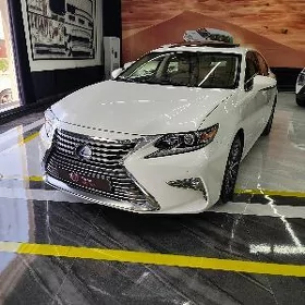Lexus ES 300h 2018
