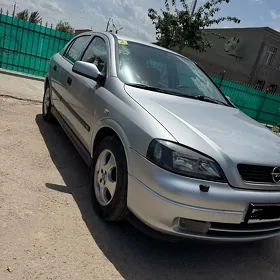 Opel Astra 2000