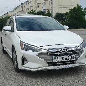 Hyundai Elantra 2020